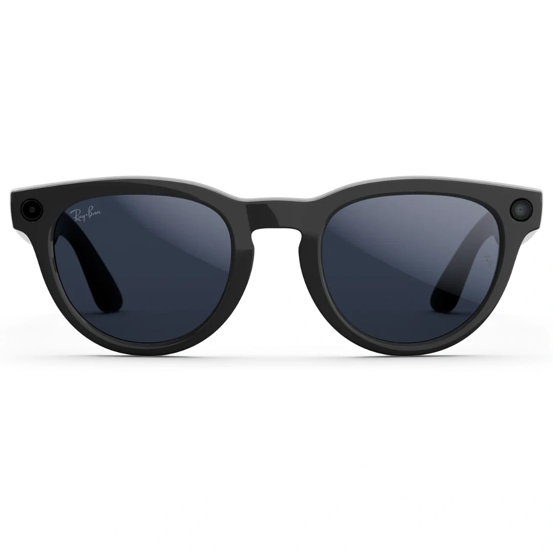 Vista frontal de gafas inteligentes Ray-Ban Meta negras brillantes, con montura redonda y lentes de sol oscuras.