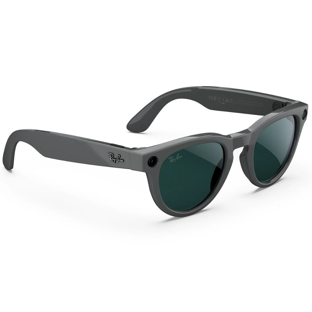 Gafas de sol inteligentes Ray-Ban Meta Wayfarer color grafito. Vista lateral y lentes oscuras verdes.