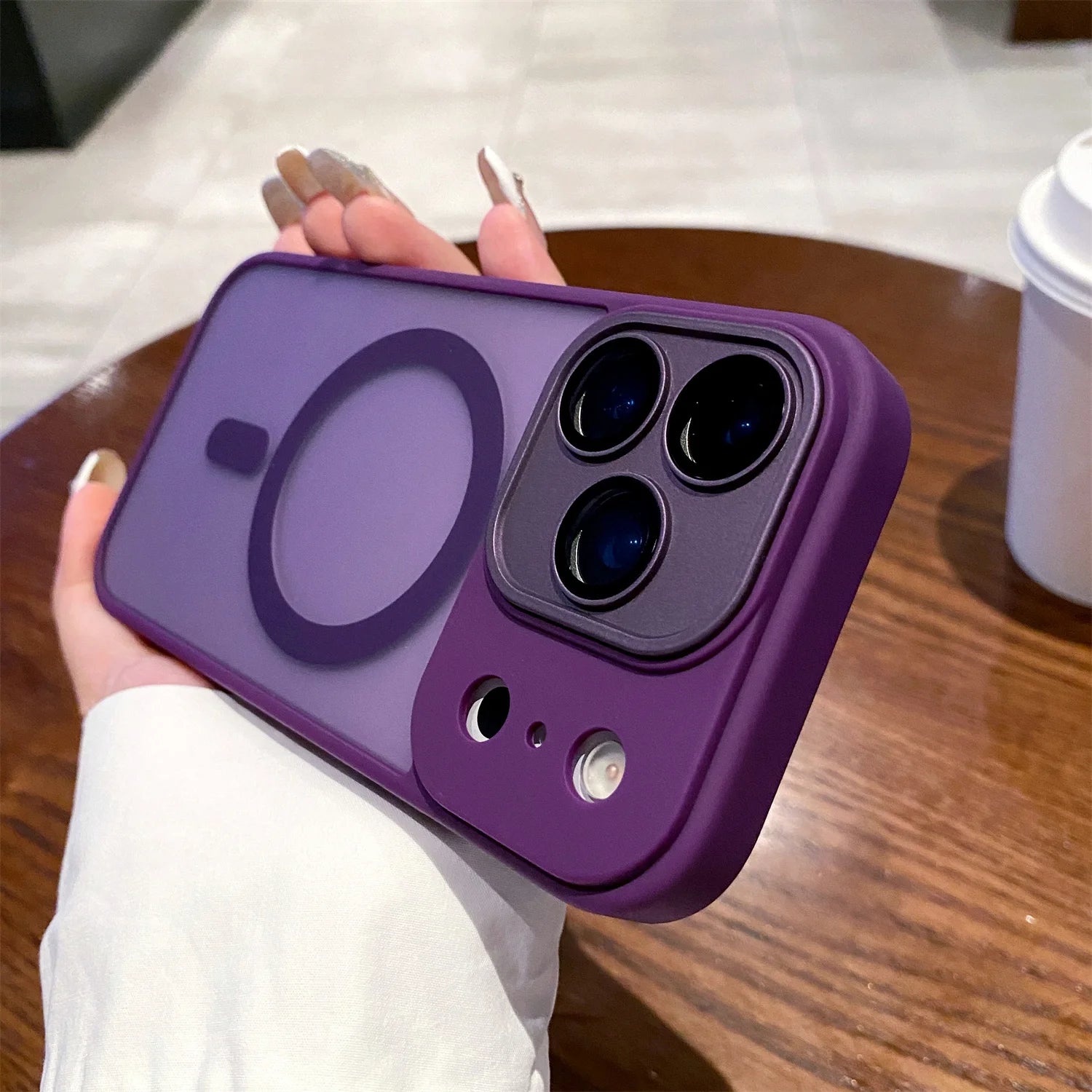 Carcasa Magnética Mate para iPhone 17 | Compatible con Magsafe