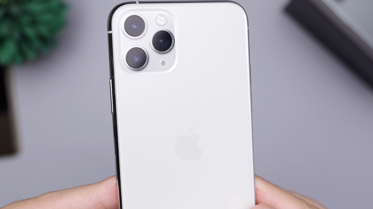 silver iPhone 11 Pro Max